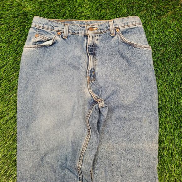 VTG 90s Levi's 950 Mom Jeans 31x28 High Rise 12" Tapered Petite 12 Light Wash - Picture 2 of 7